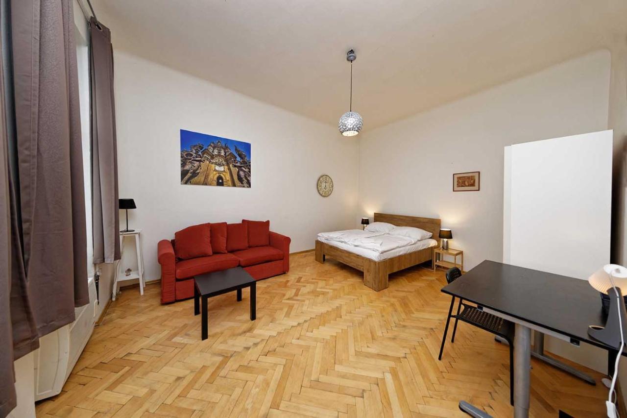 Peter'S Tower Apartments Praga Exterior foto