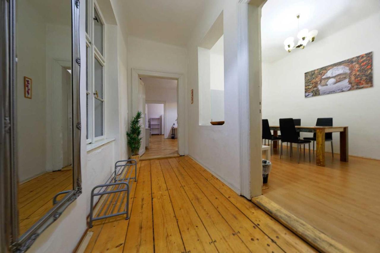 Peter'S Tower Apartments Praga Exterior foto