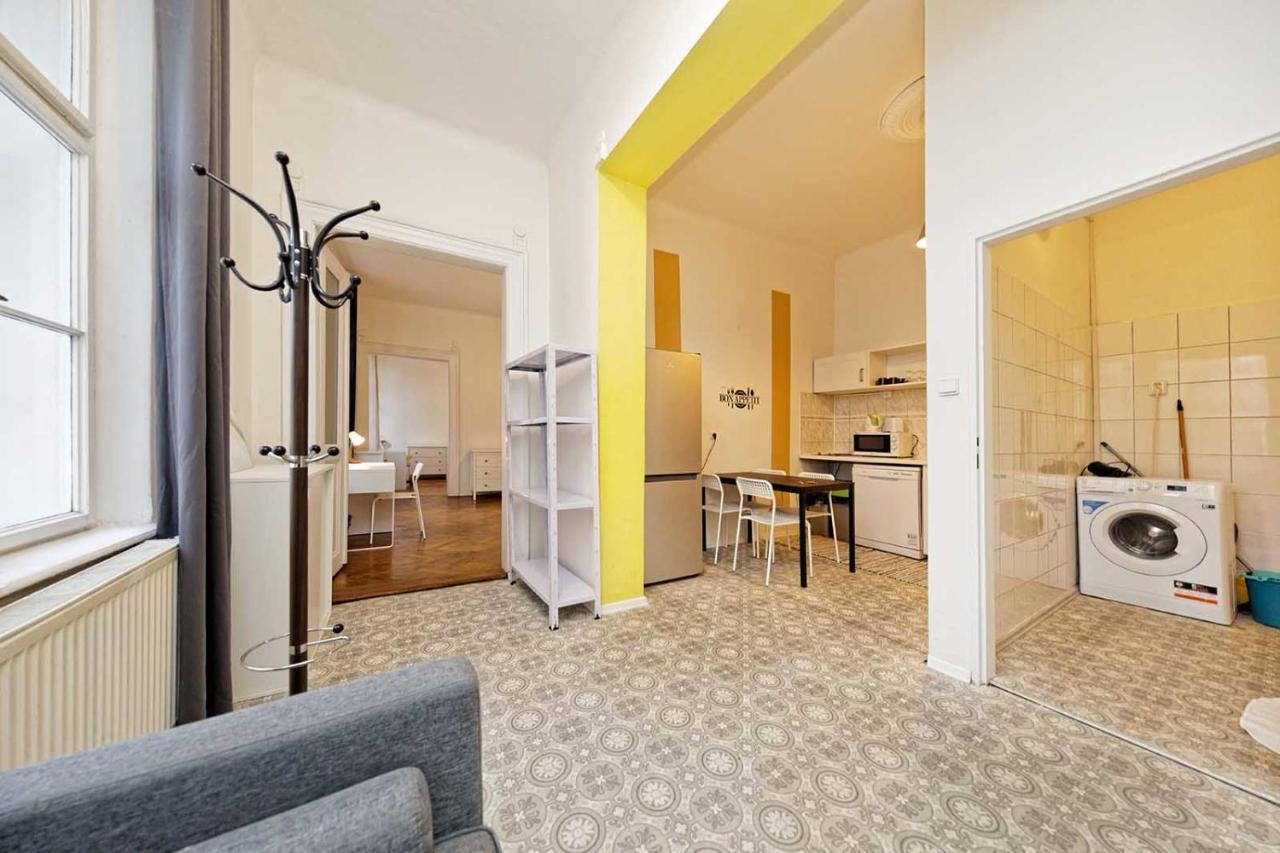 Peter'S Tower Apartments Praga Exterior foto